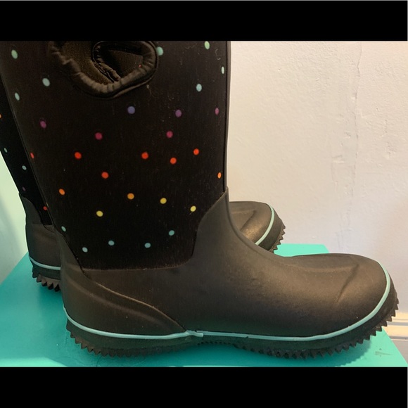 Waterproof winter boots. W Sz6. - Picture 2 of 3